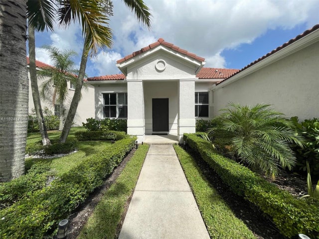 5 of 76 - 1087 Chenille Cir, Weston, FL