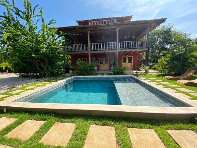 Condominium Hotel Playa N Santa Cruz, 