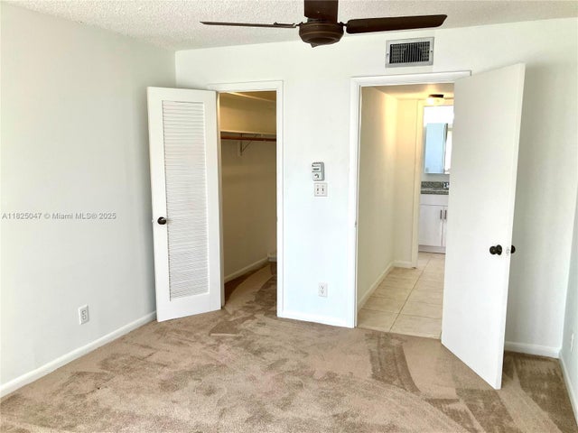 5 of 61 - 9041 Sunrise Lakes Blvd 208, Sunrise, FL