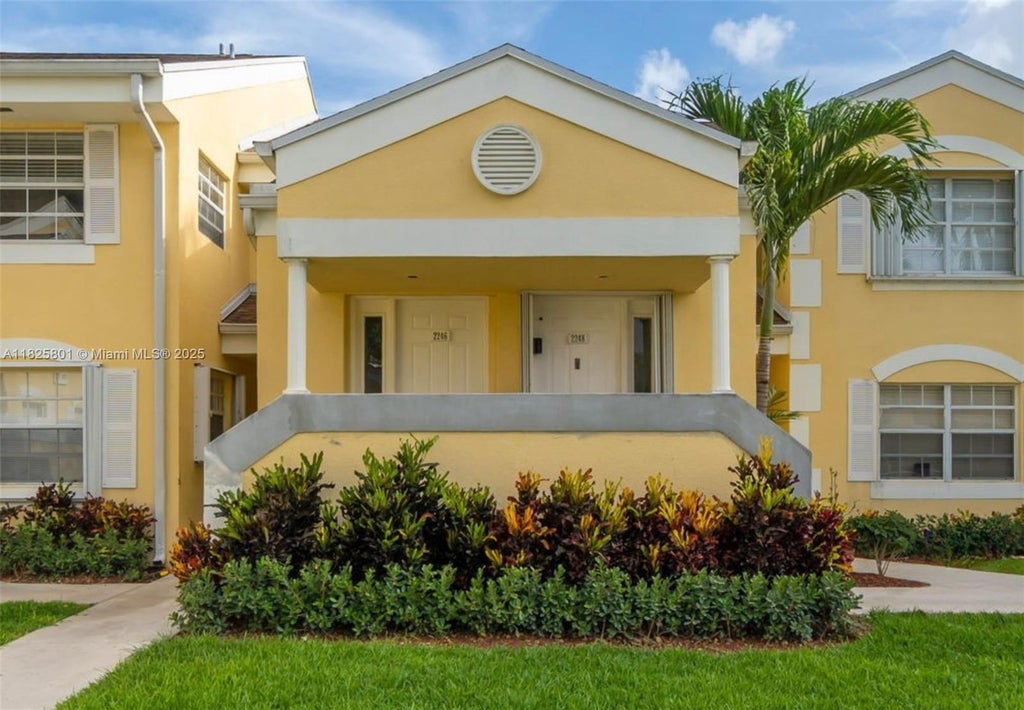 2246 Se 27th Dr 204-d, Homestead