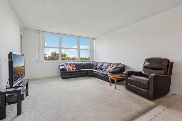 2 of 32 - 900 Saint Charles Pl 420, Pembroke Pines, FL