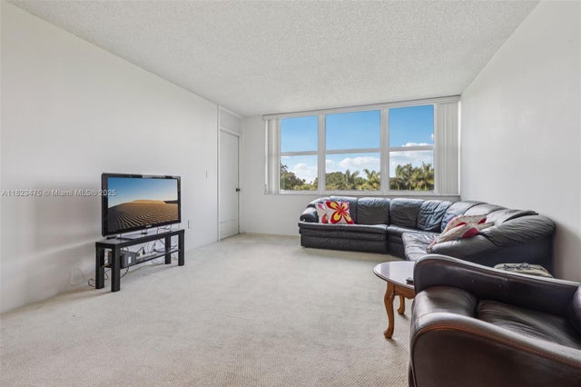 3 of 32 - 900 Saint Charles Pl 420, Pembroke Pines, FL