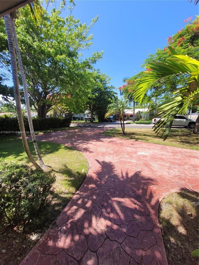 2 of 33 - 1132 Moffett St, Hallandale Beach, FL