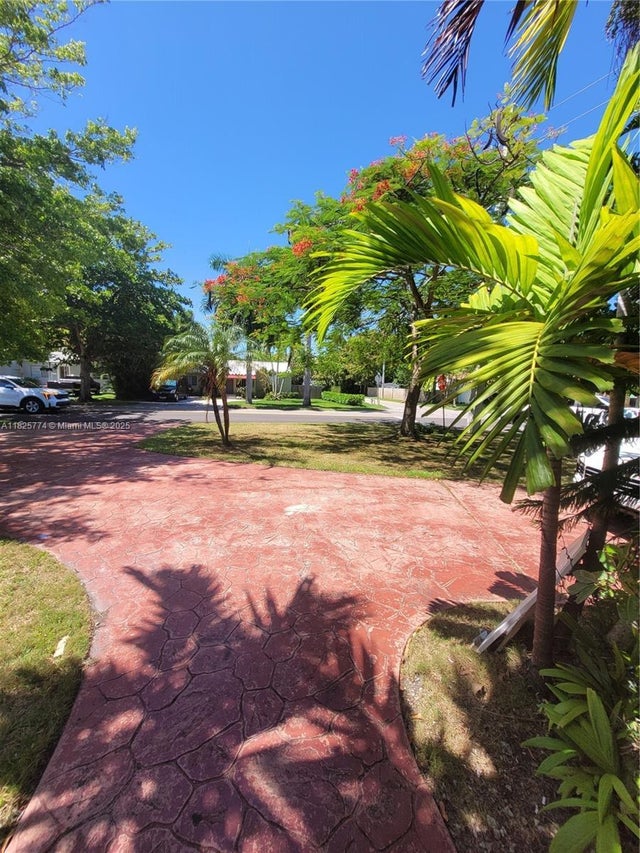 3 of 33 - 1132 Moffett St, Hallandale Beach, FL