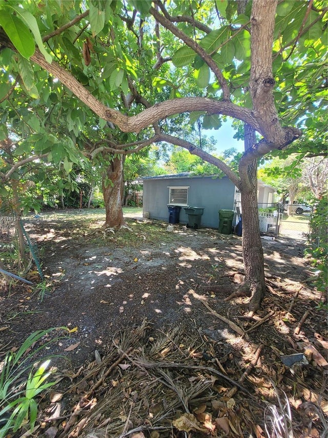5 of 33 - 1132 Moffett St, Hallandale Beach, FL