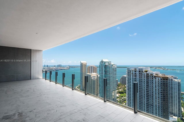 1 of 41 - 300 Biscayne Blvd Way 3902, Miami, FL