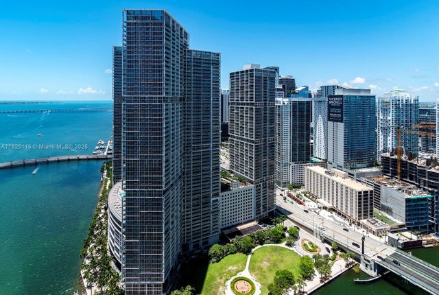 5 of 41 - 300 Biscayne Blvd Way 3902, Miami, FL