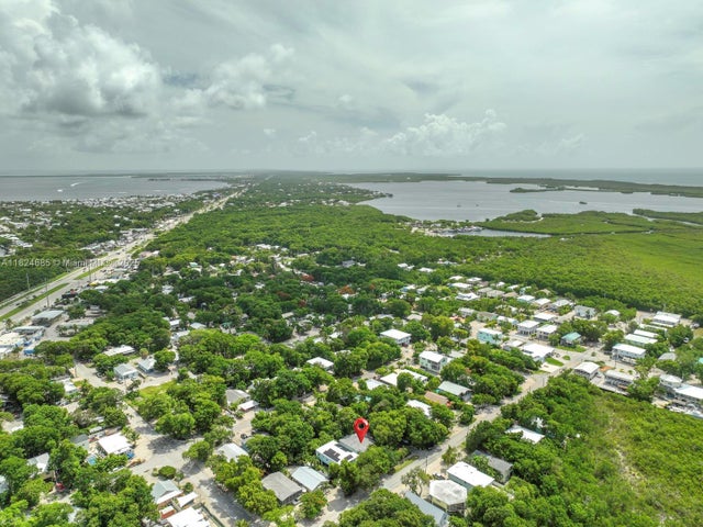 3 of 28 - 349 Mahogany Dr, Key Largo, FL