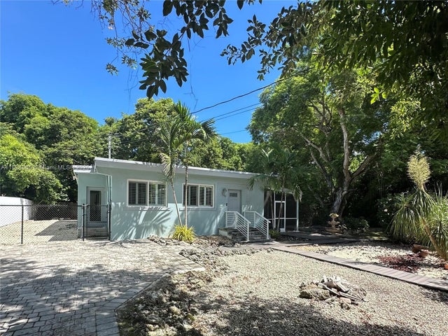 4 of 28 - 349 Mahogany Dr, Key Largo, FL