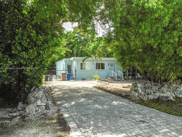 5 of 28 - 349 Mahogany Dr, Key Largo, FL