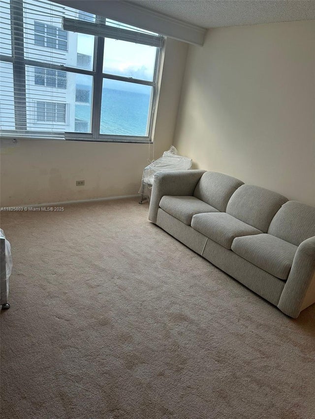 4 of 16 - 6039 Collins Ave 1625, Miami Beach, FL
