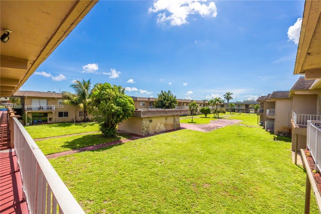 2 of 10 - 301 Nw 177th St 227, Miami Gardens, FL