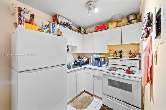 4 of 10 - 301 Nw 177th St 227, Miami Gardens, FL