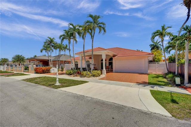 4 of 68 - 14241 Sw 30th St, Miami, FL