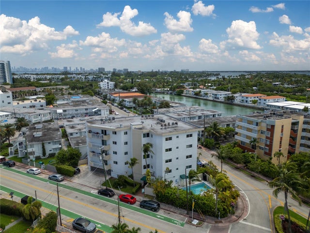2 of 27 - 7830 Dickens Ave 504, Miami Beach, FL