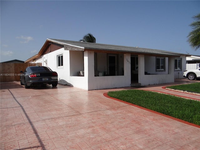 2 of 64 - 3475 Nw 195th Ter, Miami Gardens, FL