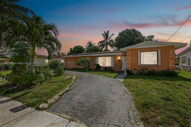 1 of 40 - 2370 Nw 34th Ter, Lauderdale Lakes, FL