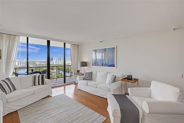 3 of 51 - 3640 Yacht Club Dr 1704, Aventura, FL
