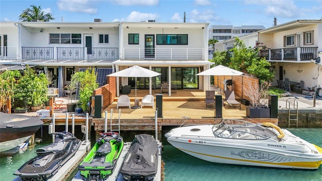 1 of 64 - 830 Raymond St, Miami Beach, FL