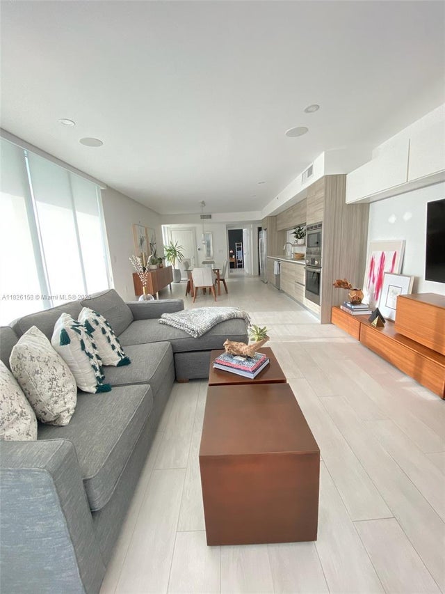 3 of 9 - 6620 Indian Creek Dr 617, Miami Beach, FL