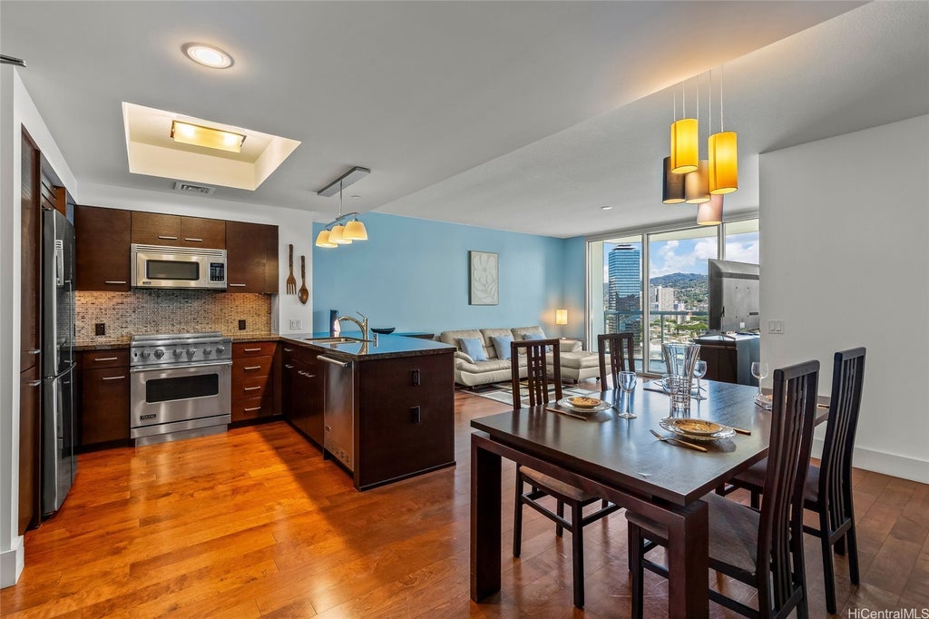 (unit #2209) 1837 Kalakaua Avenue, Honolulu