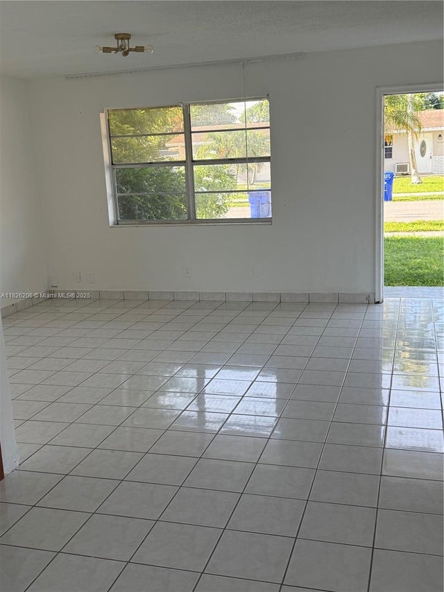 2 of 17 - 7023 Sw 19th St, North Lauderdale, FL