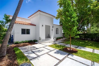 Photo of Listing #A11818087