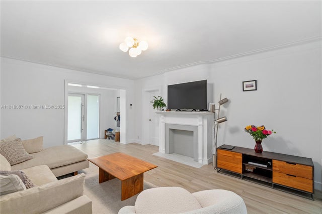 5 of 57 - 719 W 51st St, Miami Beach, FL