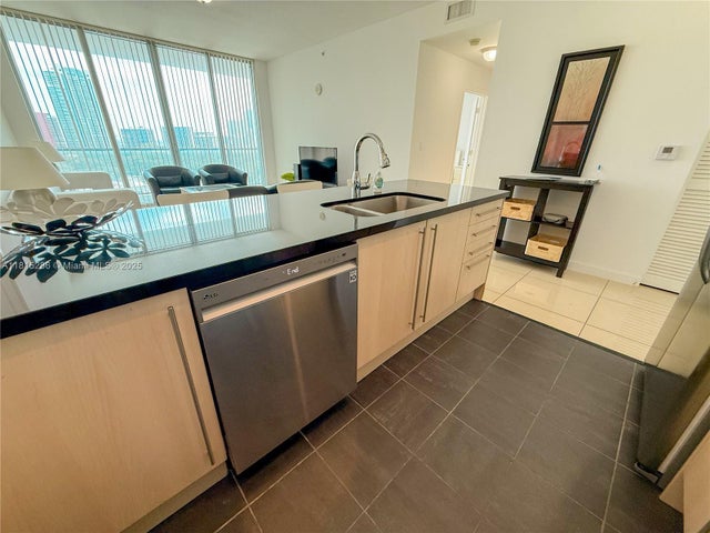 5 of 42 - 79 Sw 12th St 1603-s, Miami, FL