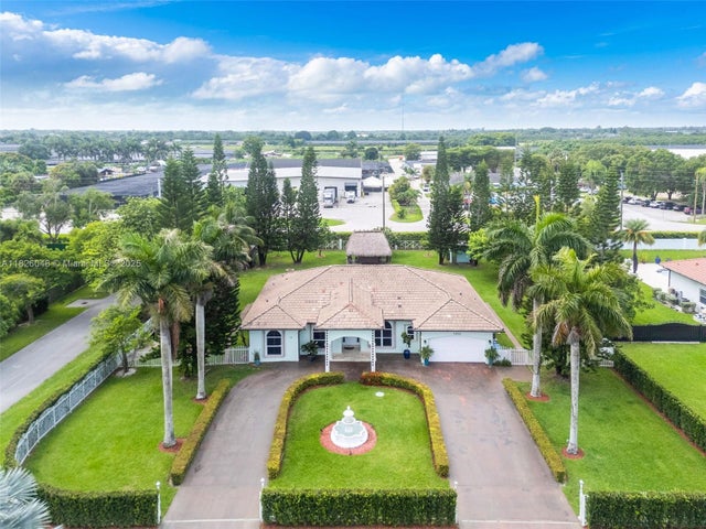 16934 Sw 215th Ter, Miami