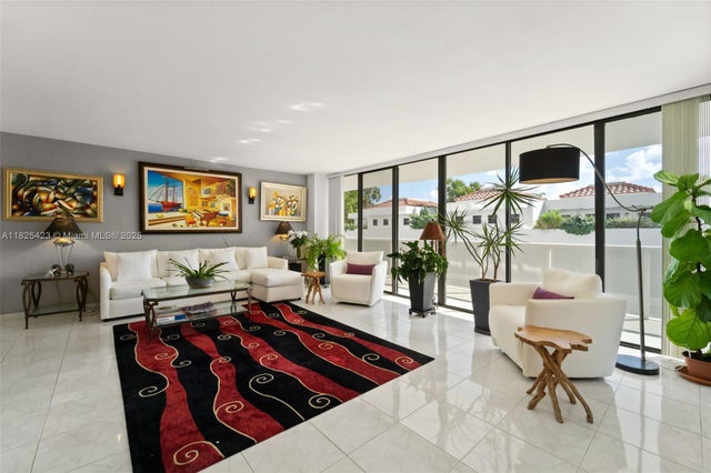 3 of 24 - 20281 E Country Club Dr 201, Aventura, FL
