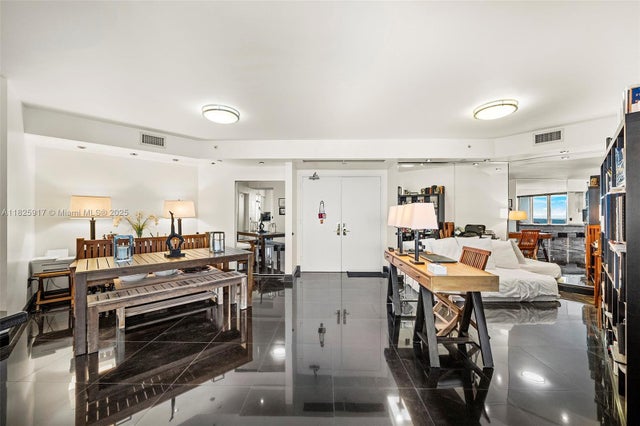 5 of 37 - 4779 Collins Ave 702, Miami Beach, FL