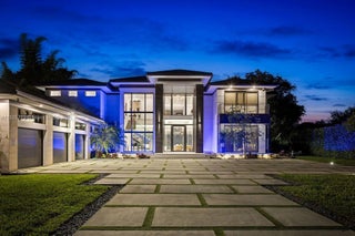 Photo of Listing #A11825773