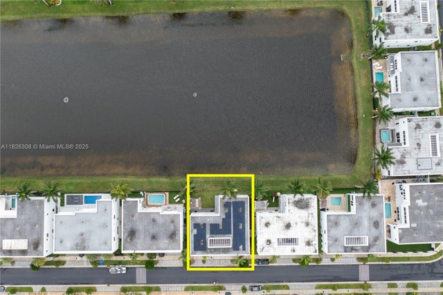 2 of 29 - 10272 Nw 75th Ter, Doral, FL