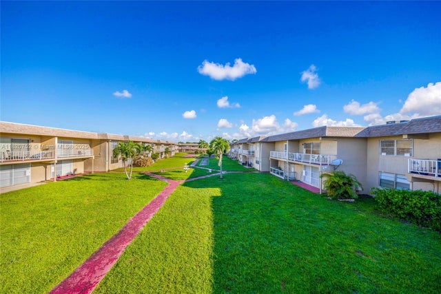 1 of 20 - 301 Nw 177th St. 201, Miami Gardens, FL