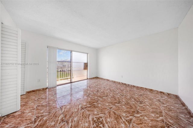 4 of 20 - 301 Nw 177th St. 201, Miami Gardens, FL