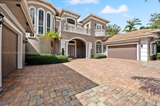 3 of 98 - 12608 S Stonebrook Cir, Davie, FL