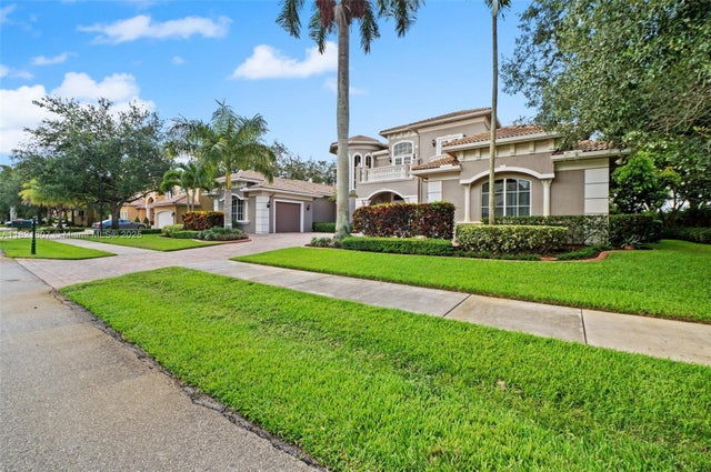 4 of 98 - 12608 S Stonebrook Cir, Davie, FL