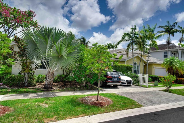 4 of 49 - 3457 Ne 2nd St, Homestead, FL