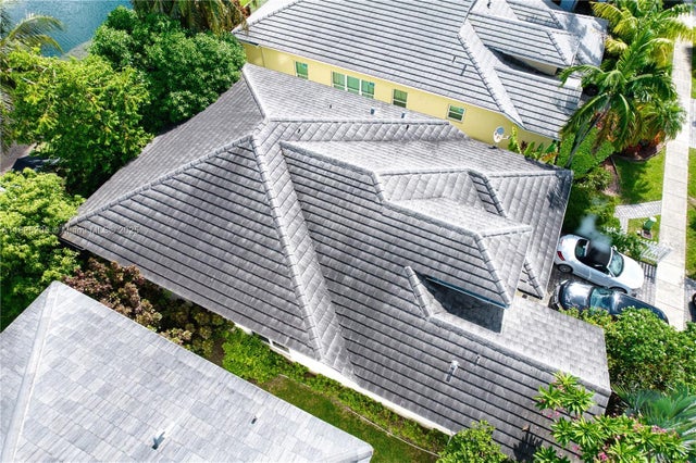 5 of 49 - 3457 Ne 2nd St, Homestead, FL