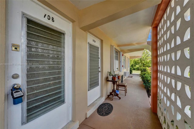 4 of 53 - 2106 Ne 56th Ct 108, Fort Lauderdale, FL