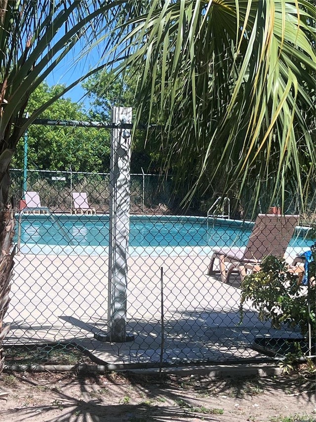4 of 28 - 15 Crossings Cir F, Boynton Beach, FL
