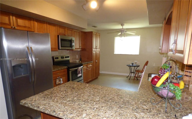 3 of 18 - 5501 Johnson St, Hollywood, FL