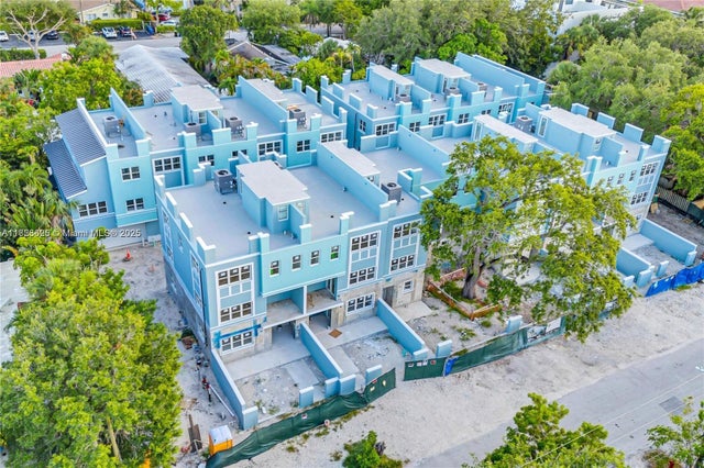 1 of 26 - 824 Se 12 Ct 1, Fort Lauderdale, FL