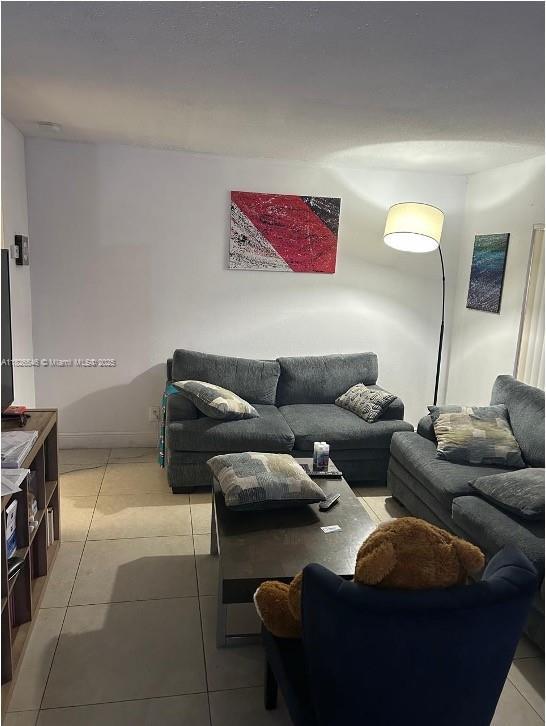 17901 Nw 68th Ave R208, Hialeah