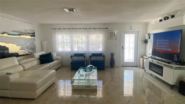2 of 32 - 7809 Nw 40th Ct, Coral Springs, FL