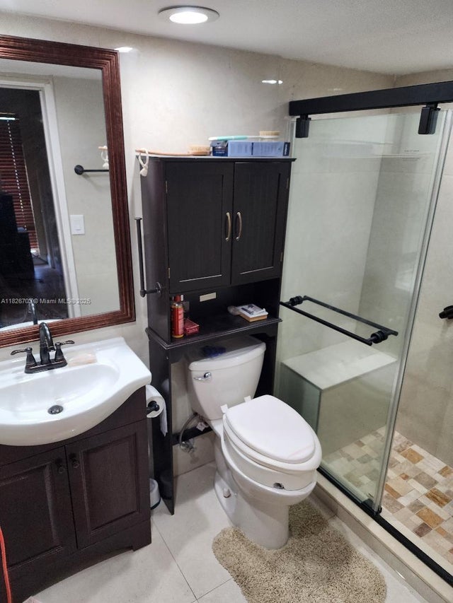3 of 23 - 6311 Nw 71st Ave, Tamarac, FL