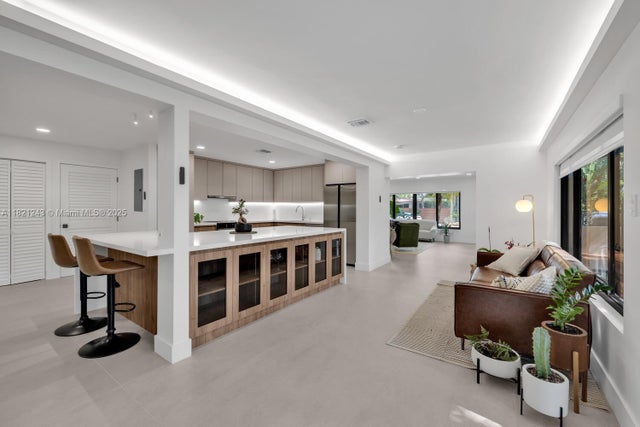 1 of 32 - 220 Ne 105th St, Miami Shores, FL