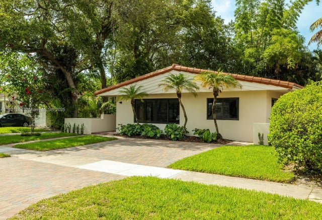 3 of 32 - 220 Ne 105th St, Miami Shores, FL