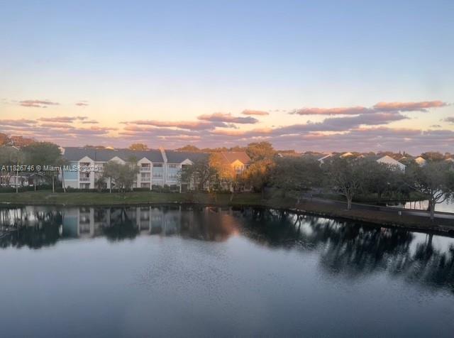 5 of 9 - 8020 Hampton Blvd 501, North Lauderdale, FL